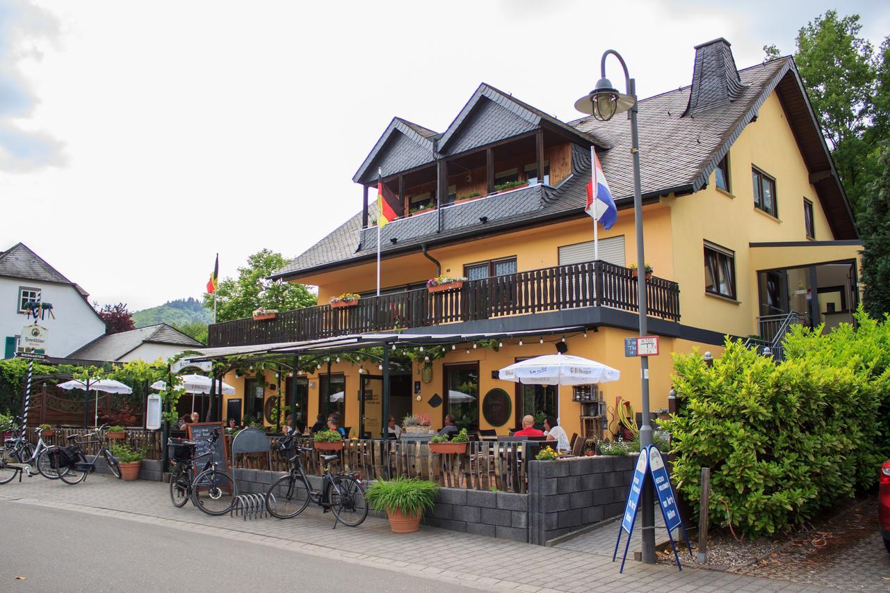 Hotel Zur Bruecke Senheim Buitenkant foto