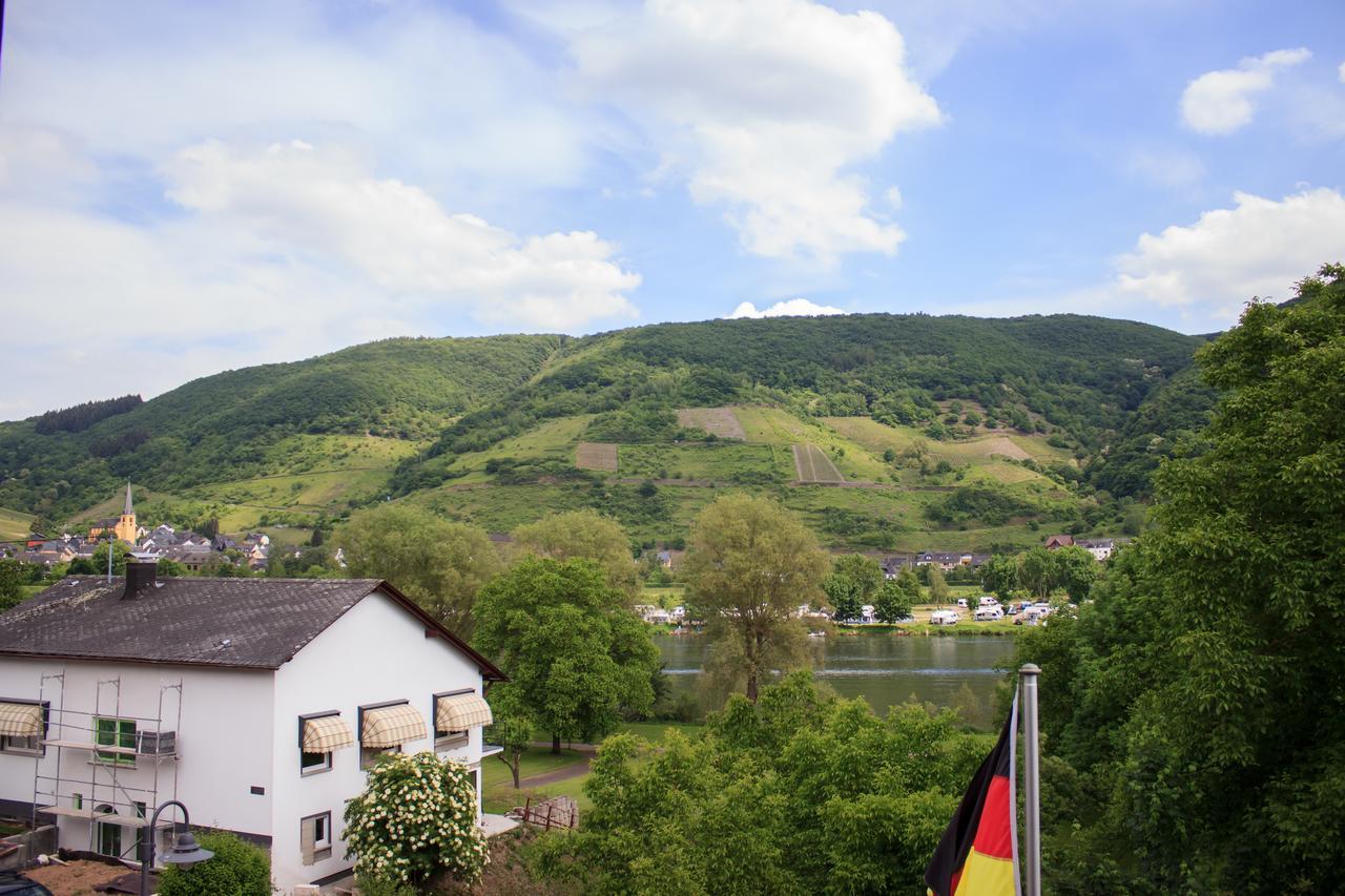 Hotel Zur Bruecke Senheim Buitenkant foto